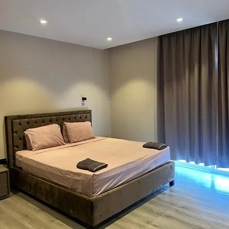 Modern House With Jacuzzi Nyaraló